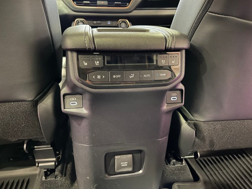 2024 Toyota Grand Highlander Hybrid rear AC controls live image