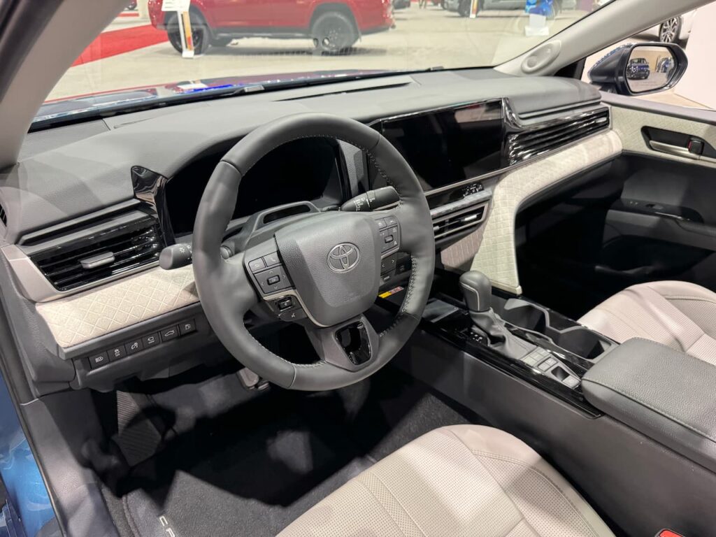2025 Toyota Camry dashboard live image