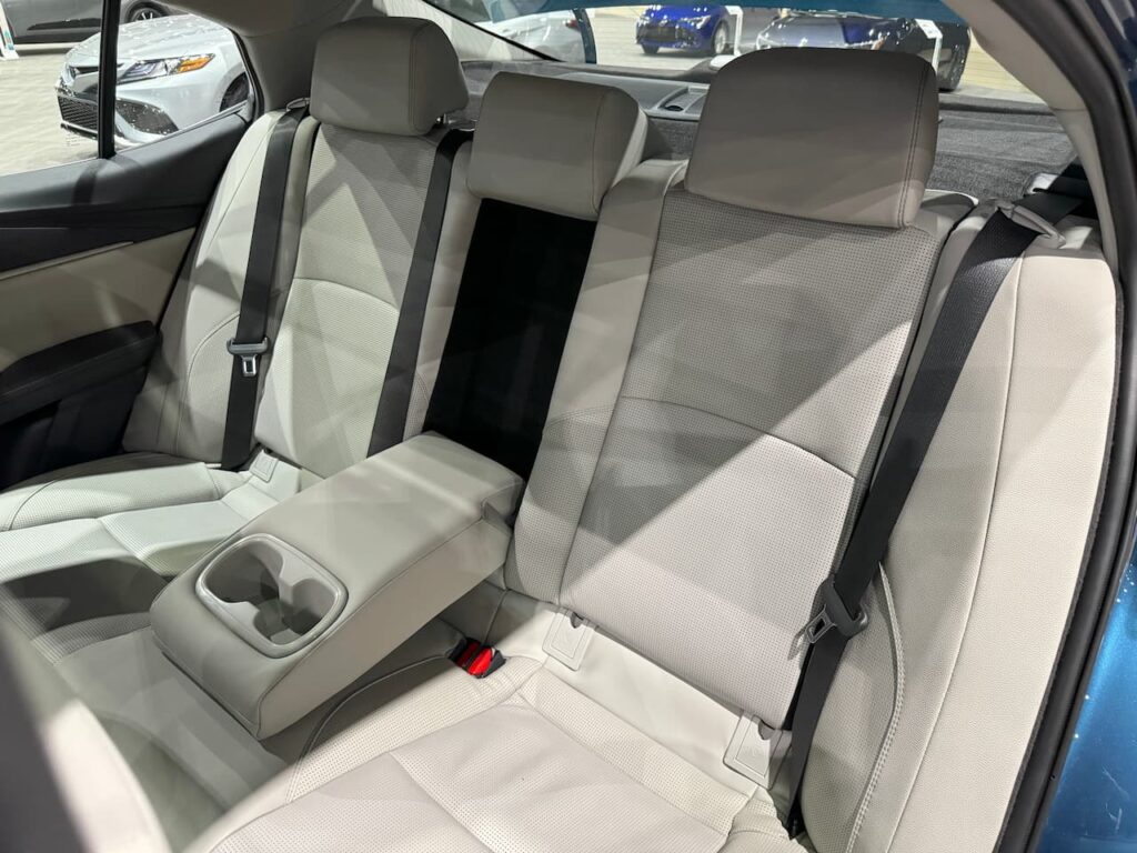 2025 Toyota Camry rear seat armrest live image