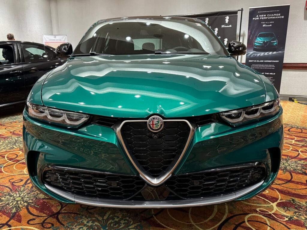 2024 Alfa Romeo Tonale PHEV front