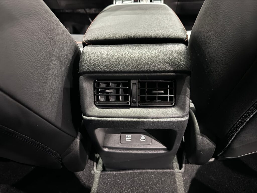 2024 Honda CR-V Hybrid Sport Touring rear AC vents