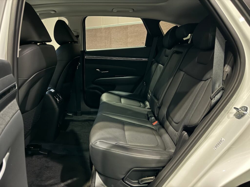 2024 Hyundai Tucson Plug-in Hybrid rear seat live image
