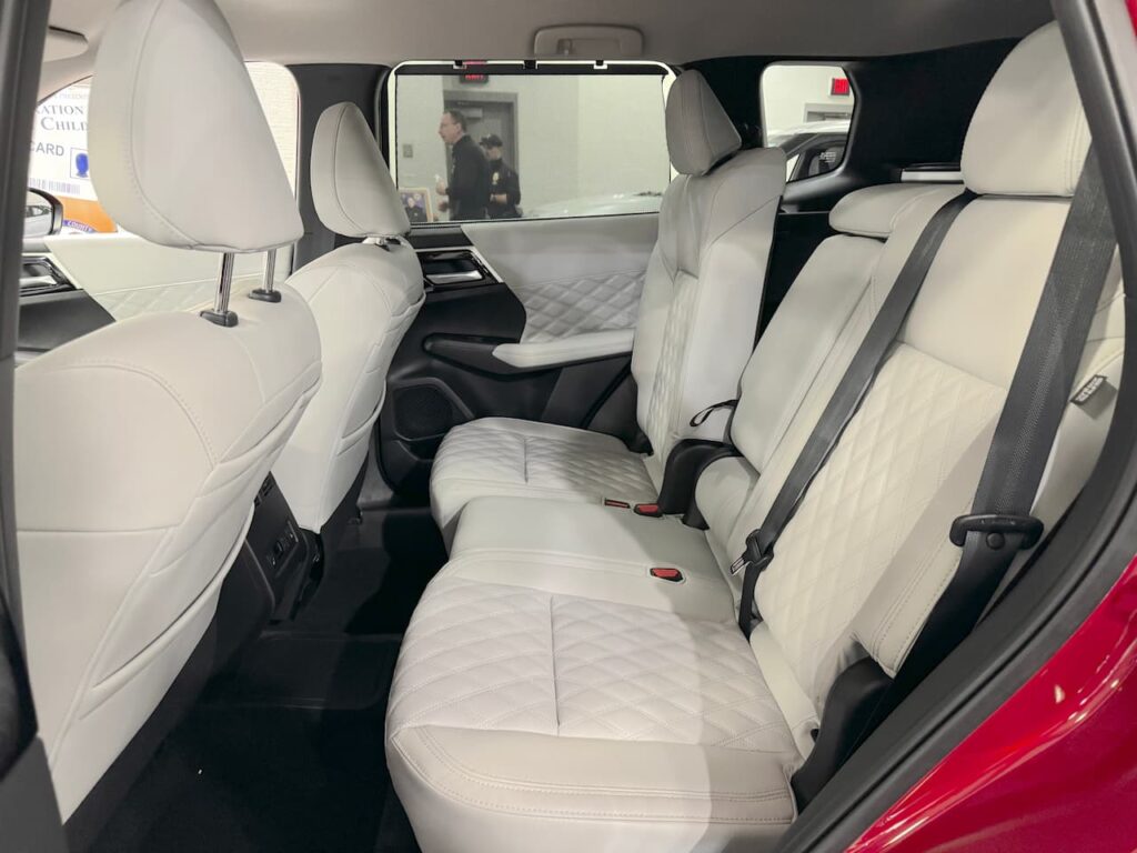 2024 Mitsubishi Outlander PHEV rear seat