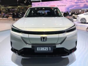 Honda eN1 front live image