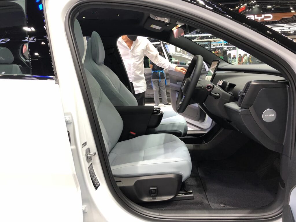Volvo EX30 Breeze interior front seats
